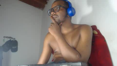 Snapshot of charly_vergonti_ chatting on September 15, 10:04 am charly_vergonti_ online show from September 15, 10:04 am