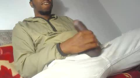 Snapshot of charly_vergonti_ chatting on October 12, 2:10 am charly_vergonti_ online show from October 12, 2:10 am