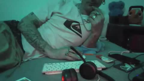 Snapshot of charlyfunnydead chatting on June 3, 12:13 am charlyfunnydead online show from June 3, 12:13 am