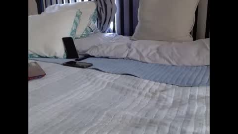 Snapshot of charlyporno22 chatting on May 15, 9:11 pm Sexyman22 online show from May 15, 9:11 pm