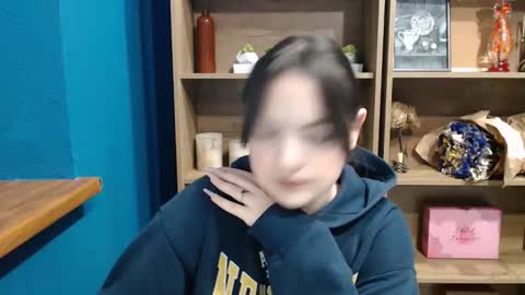 Snapshot of charmbite chatting on November 28, 7:55 am Julliette online show from November 28, 7:55 am