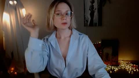 Snapshot of charming_beauty chatting on October 27, 4:16 am Michelle online show from October 27, 4:16 am