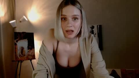 Snapshot of charming_beauty chatting on November 10, 6:45 am Michelle online show from November 10, 6:45 am