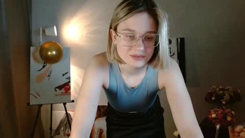 Snapshot of charming_beauty chatting on November 29, 1:08 am Michelle online show from November 29, 1:08 am