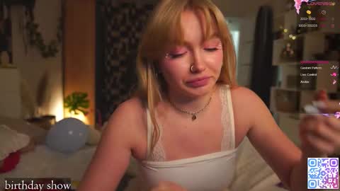 my fansly Charming daisy              My Wishlist  for new toys     online show from November 17, 1:17 pm