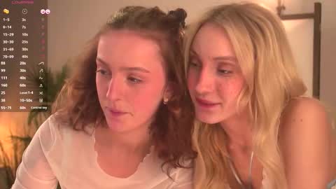 Snapshot of charming_flower chatting on October 3, 9:45 pm MarselinMarsi inst ptj mars online show from October 3, 9:45 pm