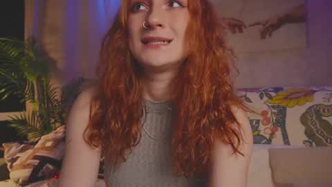 Snapshot of charming_lilly chatting on October 25, 5:19 pm Lissa online show from October 25, 5:19 pm
