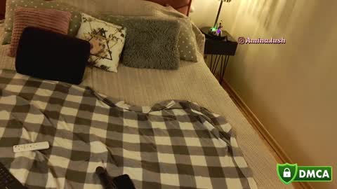 Snapshot of charming_sexuality chatting on December 26, 11:46 pm insta online show from December 26, 11:46 pm