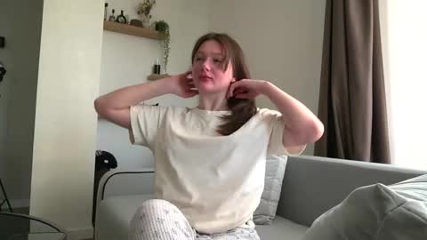 katie online show from April 18, 4:33 pm