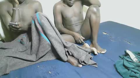 Snapshot of charmzboy chatting on November 20, 4:01 am charmzboy online show from November 20, 4:01 am