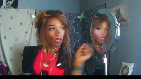 Miss Chocolate online show from March 2, 7:45 pm