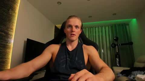 Chase Reed online show from November 27, 8:11 pm