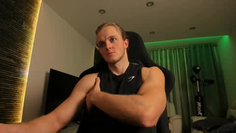 Chase Reed online show from December 16, 9:20 pm