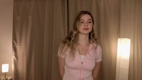 Emilia online show from May 13, 4:54 am