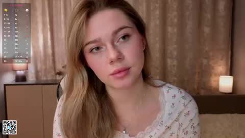 Emilia online show from June 19, 4:17 am