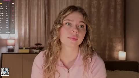 Emilia online show from June 21, 4:15 am