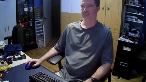 wanaBeYourToy online show from November 27, 11:34 am