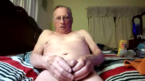 Snapshot of chatoffmale60 chatting on April 2, 12:25 pm chatoffmale60 online show from April 2, 12:25 pm