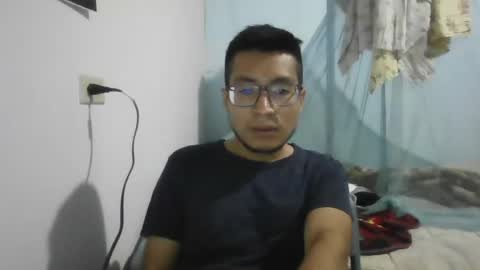 Snapshot of chatosawaldo chatting on June 8, 4:18 pm HornyMOG online show from June 8, 4:18 pm