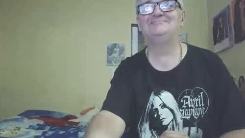 lee online show from October 7, 6:49 pm