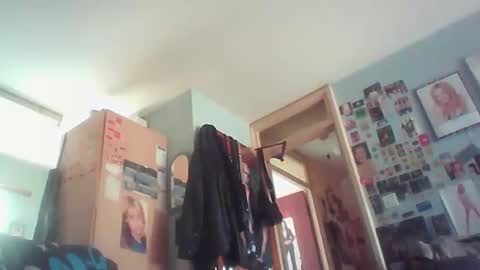 Snapshot of chatubatelee555 chatting on May 10, 12:54 pm lee online show from May 10, 12:54 pm