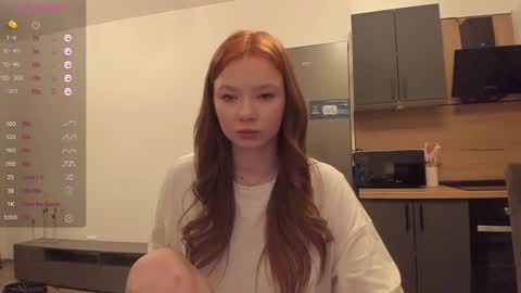 Em online show from February 5, 3:20 pm