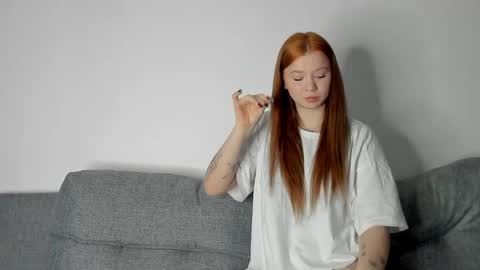 Em online show from February 11, 6:11 pm