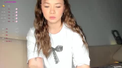 Em online show from October 26, 7:09 pm