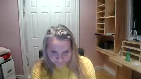 chealsiek online show from December 1, 3:22 am