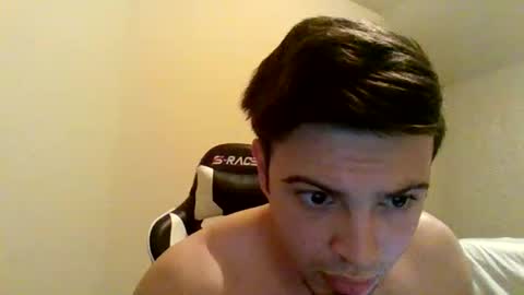 Snapshot of cheddarbob93695 chatting on November 15, 1:25 am cheddarbob93695 online show from November 15, 1:25 am