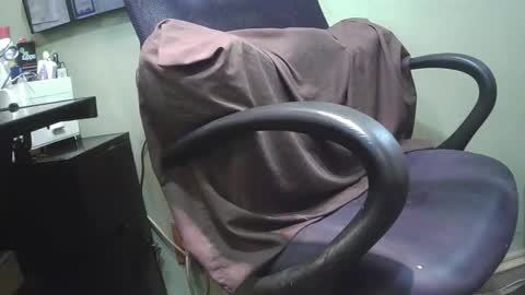 Snapshot of cheekers073163937 chatting on May 16, 8:00 am cheekers073163937 online show from May 16, 8:00 am