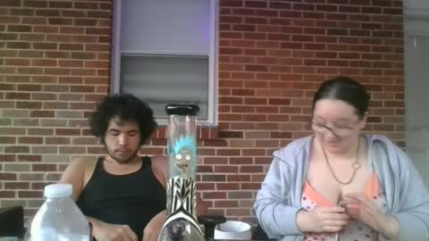 Snapshot of cheekychick420 chatting on November 18, 12:42 pm cheekychick420 online show from November 18, 12:42 pm