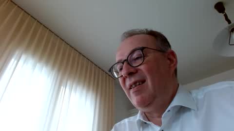 cheer2u online show from February 17, 11:55 am