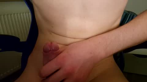 Snapshot of cheese1242896 chatting on December 3, 5:44 pm horny boy online show from December 3, 5:44 pm