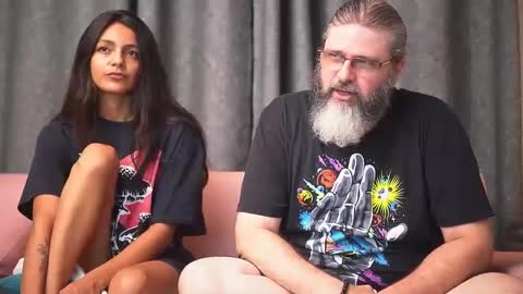 Snapshot of cheeseburgerjesus chatting on December 7, 1:58 am Cheesburger Jesus and whoever showed up. online show from December 7, 1:58 am