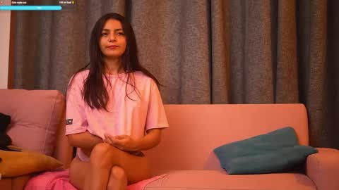 Snapshot of cheeseburgerjesus chatting on December 18, 12:43 am Cheesburger Jesus and whoever showed up. online show from December 18, 12:43 am