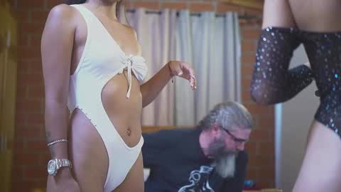 Snapshot of cheeseburgerjesus chatting on March 6, 5:43 pm Cheesburger Jesus and whoever showed up. online show from March 6, 5:43 pm