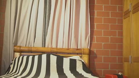 Snapshot of cheeseburgerjesus chatting on October 19, 4:57 am Cheesburger Jesus and whoever showed up. online show from October 19, 4:57 am