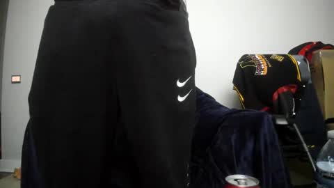 Snapshot of chefdev chatting on February 18, 7:21 am Chef Dev XXX online show from February 18, 7:21 am