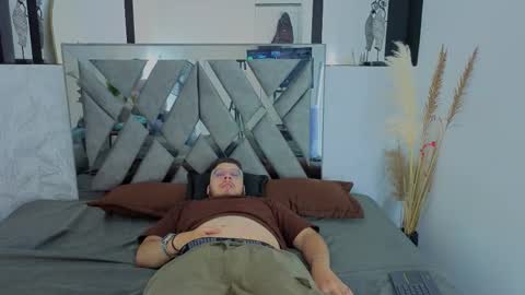   online show from February 19, 4:19 am