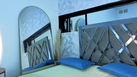   online show from April 21, 3:35 am