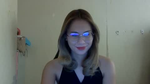 chelly4u69 online show from October 15, 2:44 am