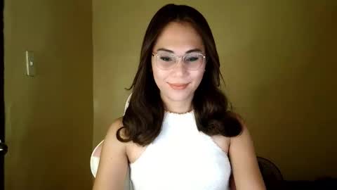 Snapshot of chelly4u69 chatting on May 18, 4:07 am chelly4u69 online show from May 18, 4:07 am