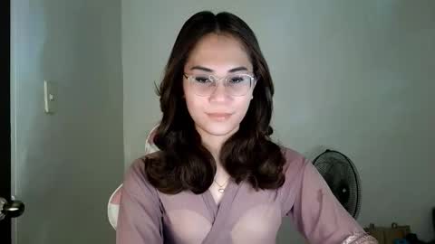 Snapshot of chelly4u69 chatting on June 5, 11:05 am chelly4u69 online show from June 5, 11:05 am