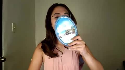 Snapshot of chelly4u69 chatting on June 8, 1:28 am chelly4u69 online show from June 8, 1:28 am