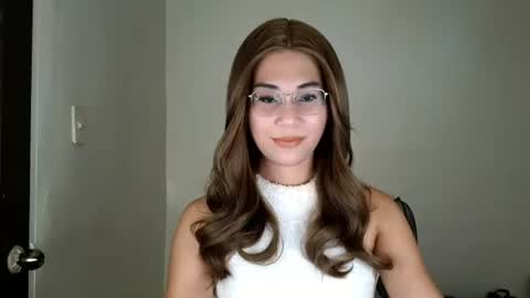 Snapshot of chelly4u69 chatting on June 25, 2:00 am chelly4u69 online show from June 25, 2:00 am