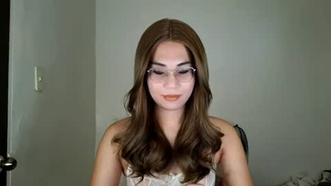 Snapshot of chelly4u69 chatting on June 26, 1:21 am chelly4u69 online show from June 26, 1:21 am