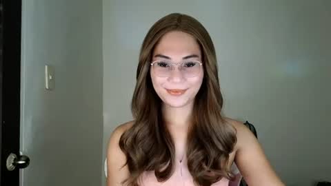 Snapshot of chelly4u69 chatting on June 29, 10:15 am chelly4u69 online show from June 29, 10:15 am