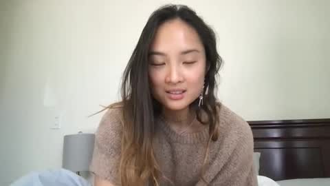 Snapshot of chellybear101 chatting on February 8, 9:46 pm chellybear101 online show from February 8, 9:46 pm