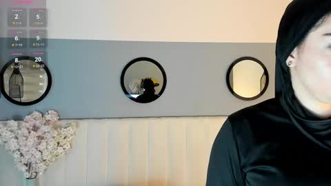 chelsea_bolton_ online show from April 21, 12:22 pm